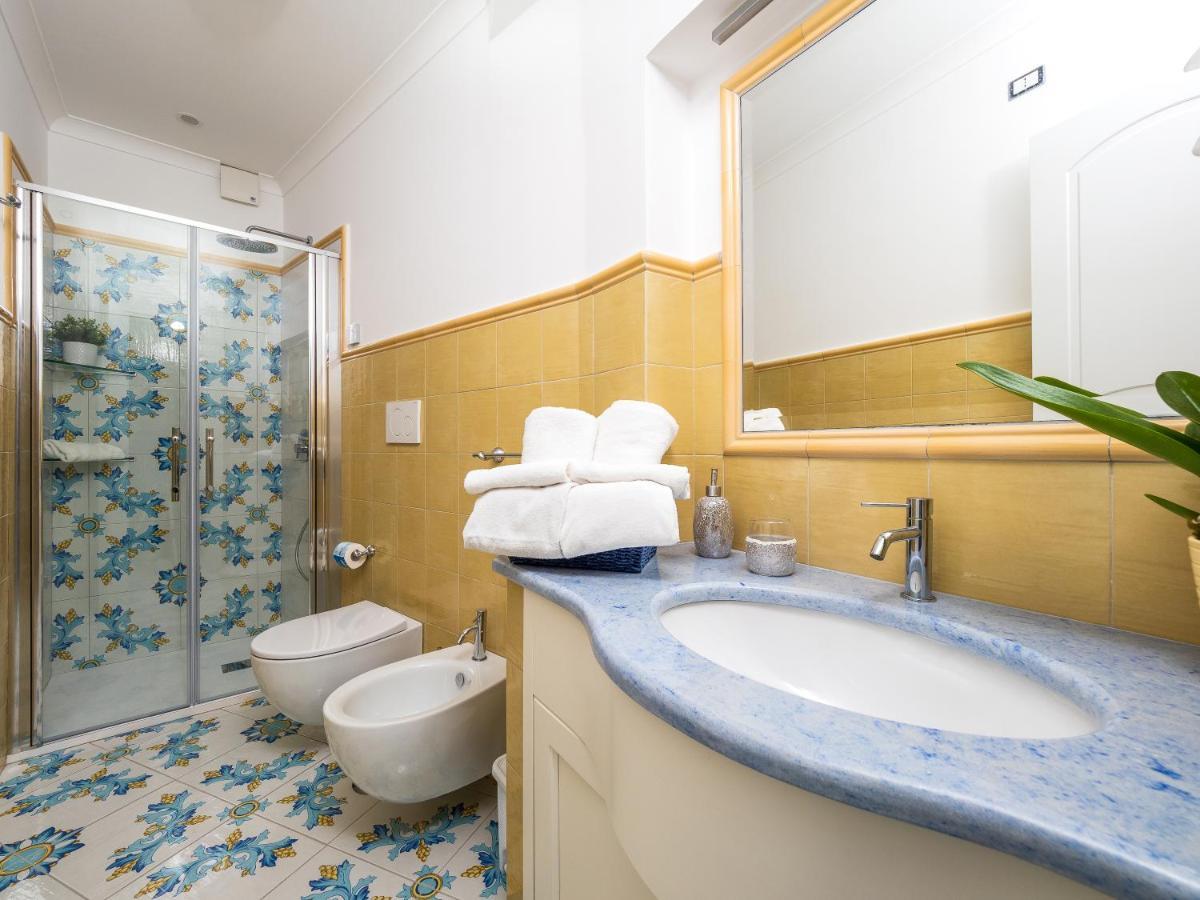 Ferienwohnung Blue Waves - De Vivo Realty Positano Exterior foto