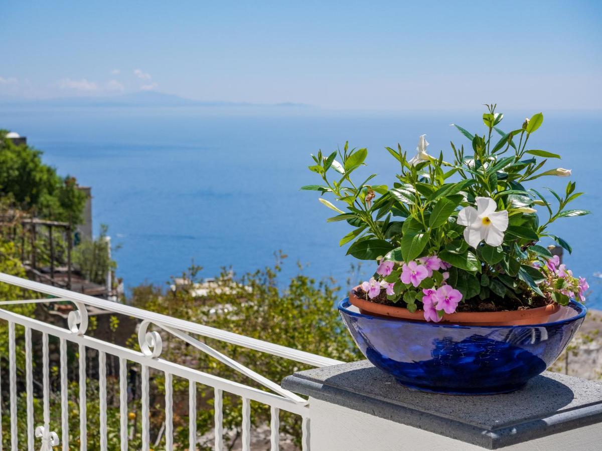 Ferienwohnung Blue Waves - De Vivo Realty Positano Exterior foto