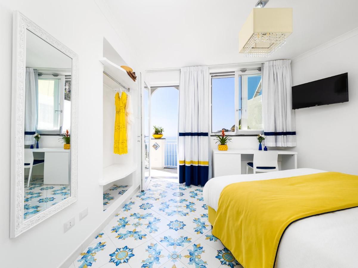 Ferienwohnung Blue Waves - De Vivo Realty Positano Exterior foto