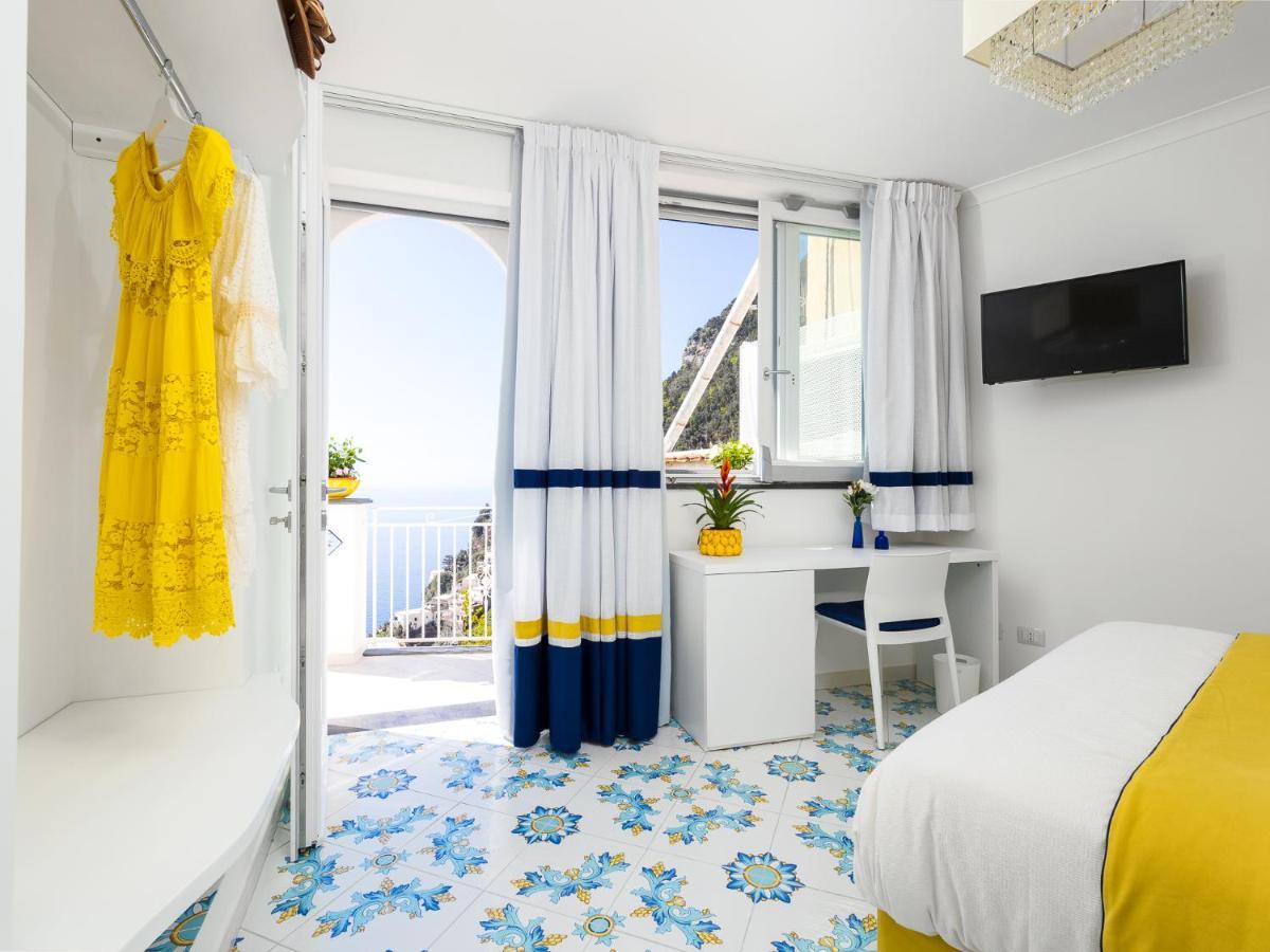 Ferienwohnung Blue Waves - De Vivo Realty Positano Exterior foto